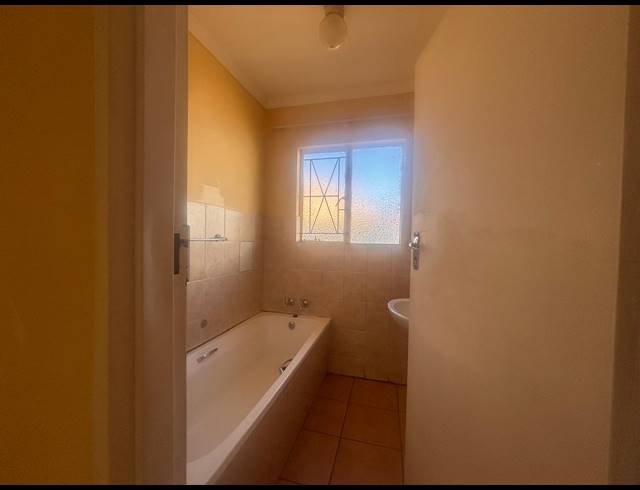 3 BEDROOM HOUSE TO LET IN VISTA PARK